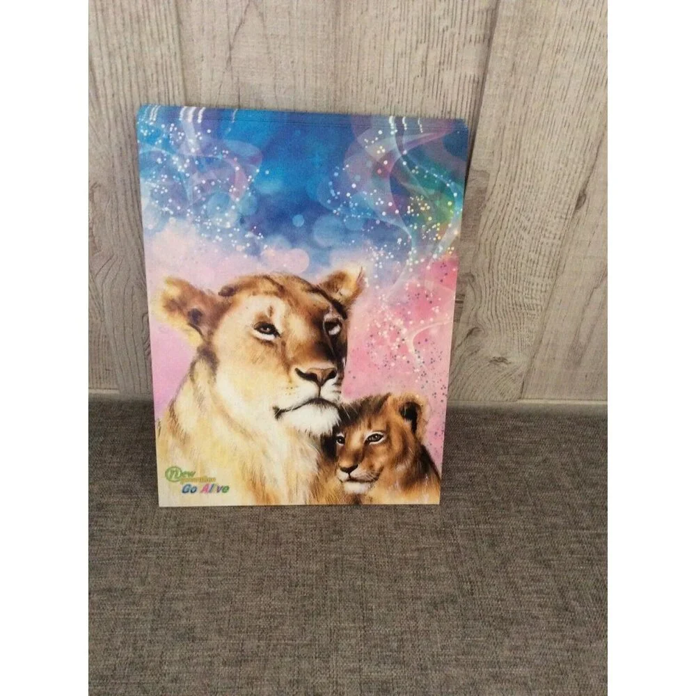 Pocket Folders Glittery Lion and Cub Lot Of 8 Teacher Classroom Organize Papers